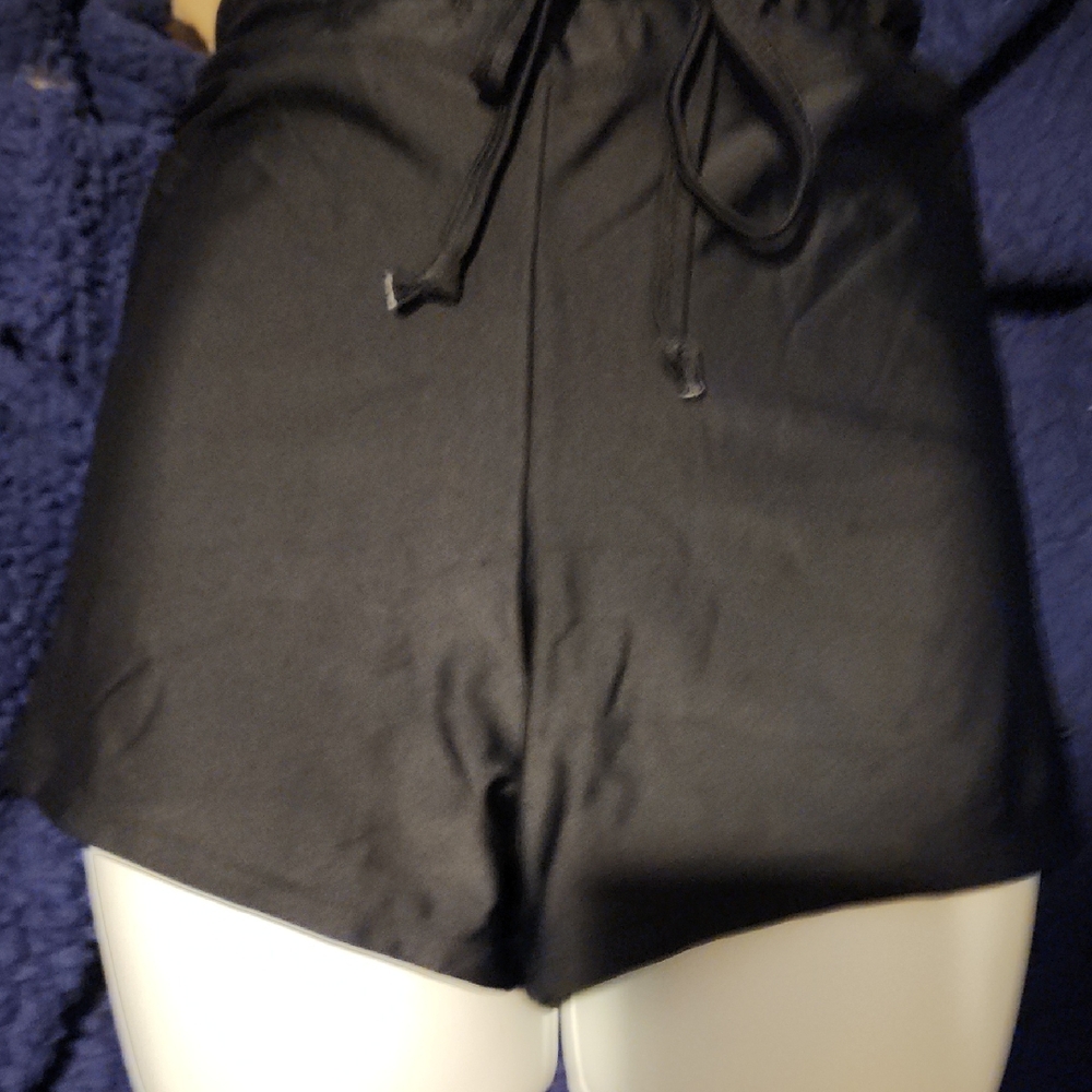 Black Athletic Shorts with Drawstring Closure Code 12
